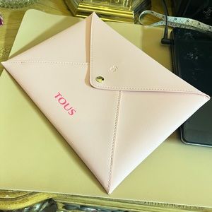 Tous iPad case
